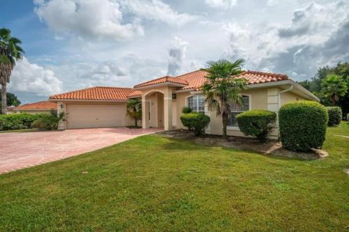 Inverness House | Luxury with a pool
