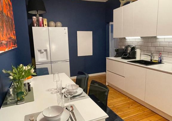 Mitte Apartment | Luxus Altbaucharme in zentraler Lage