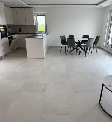 Frankfurt Apartment | Luxus Appartement- Waldheim
