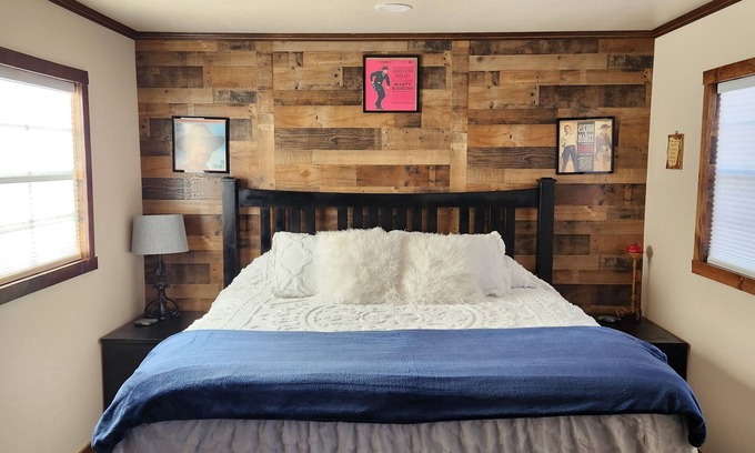 Fredonia Cabin | LV Bar Ranch Cabin#1 nMarty Robbins Theme