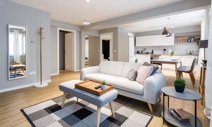 Kolonaki Apartment | Lycabettus Hidden Gem- 2 Bedrooms, Silent With Washer