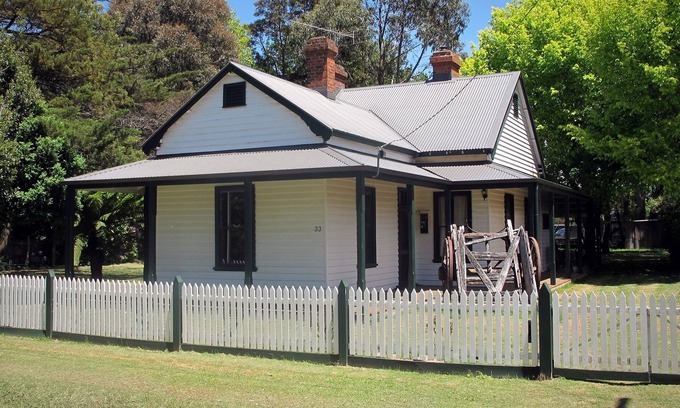 Trentham Cottage | Lynden Cottage - built 1884 in the heart of Trentham
