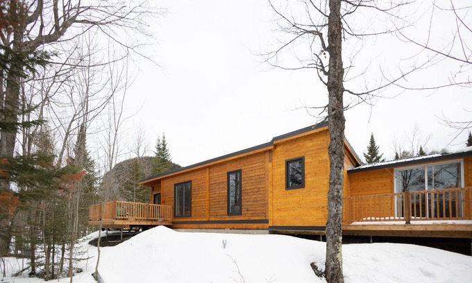 Coaticook Ski Chalet | Lyster Cabin #2