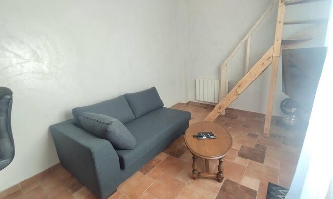 Mezieres-sur-Seine House | Méziere sur seine, petite maison