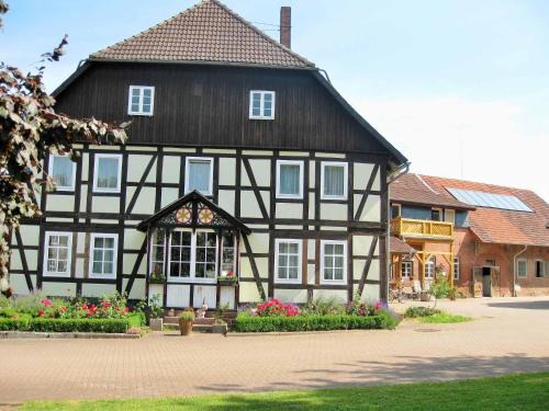 Emmerthal Apartment | Müllers Hof Ferienwohnung/Pension