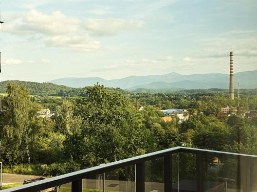 Jelenia Gora Apartment | M&D apartamenty w Karkonoszach! 2 sypialnie, salon z aneksem, balkon z widokiem na góry