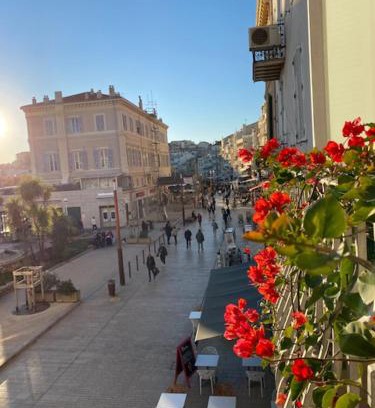 Cannes City Centre Apartment | M.M.R. Au cœur de la vie cannoise
