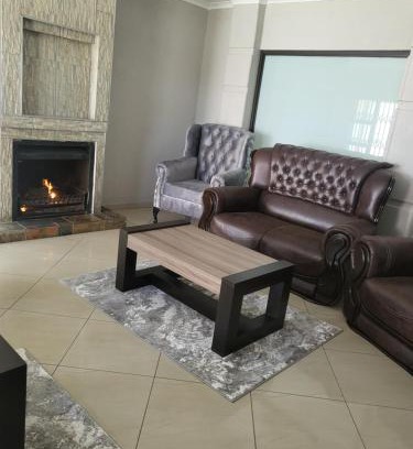 Ermelo House | M & N Guest House
