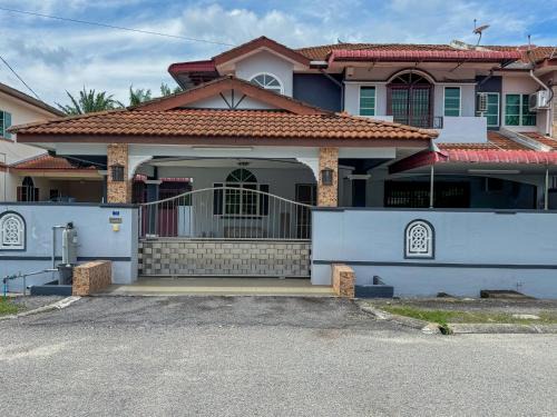 Ayer Tawar Villa | M S Villa Homestay Ayer Tawar