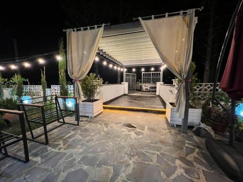 Tsilkani House | M town cotagge