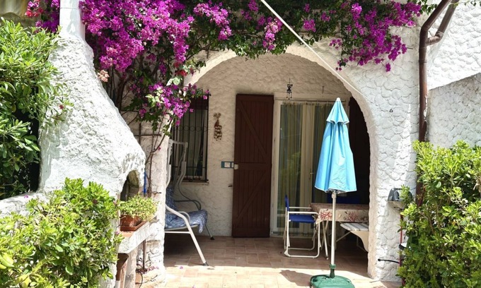 Marcelli Apartment | M092 - Marcelli, apartment with porch 250mt from the sea