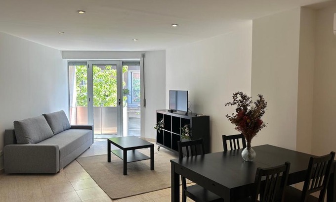 Terrassa Apartment | M1 Céntrico y con balcón
