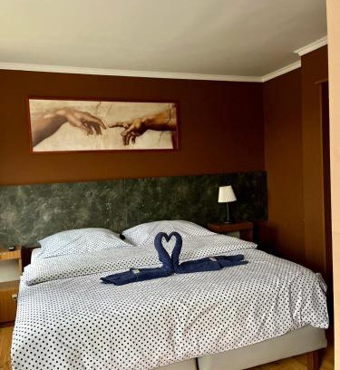Kisigmand Hotel | M1 Laczházy Hotel Coffee & More