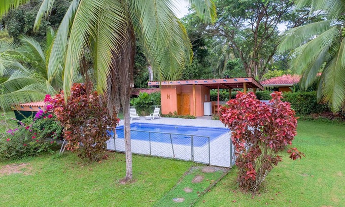 Cocles House | M1 Margarita Garden House pool, AC