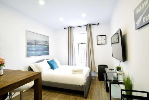 Mile End Apartment | M11 Modern Studio In the Heart of Mile-End