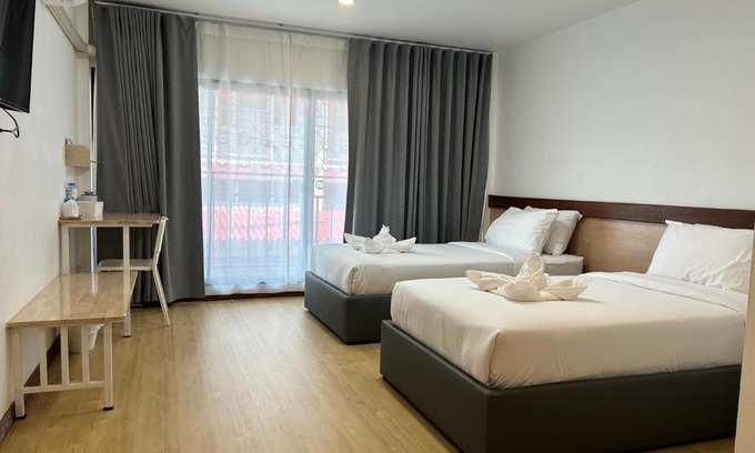 Suan Luang Hotel | M3 Bangkok Bake & Bed