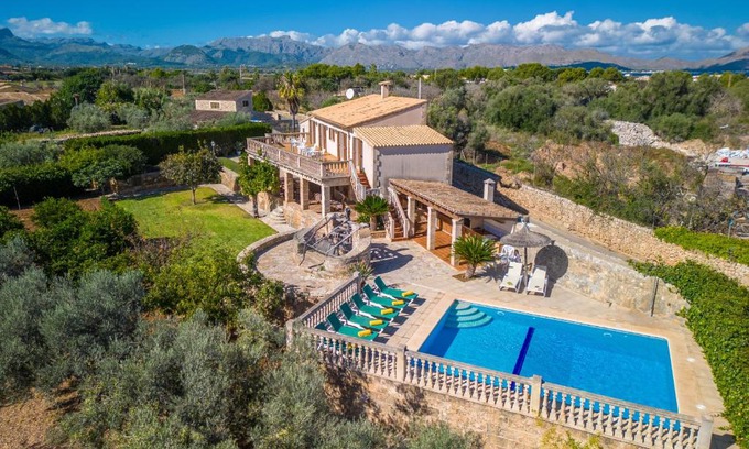 Alcudia Villa | M405 S'hort by Mallorca Villa Selection