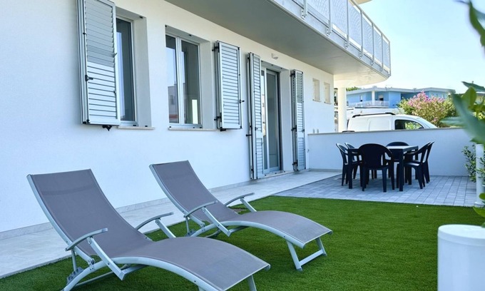 Marcelli Apartment | M411 - Marcelli, new three-room apartment with private courtyard
