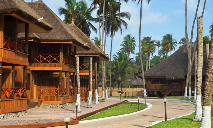 Bakanta Resort | Maaha Beach Resort