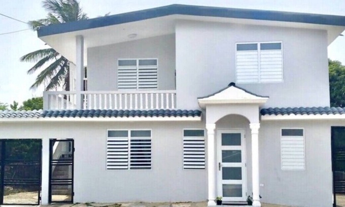 Mora House | Mabodamaca Luxury House is a house located near the beach and airport