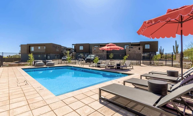 North Scottsdale Condo | Macallister 1006|Close to Golf & Mayo|Heated Pool