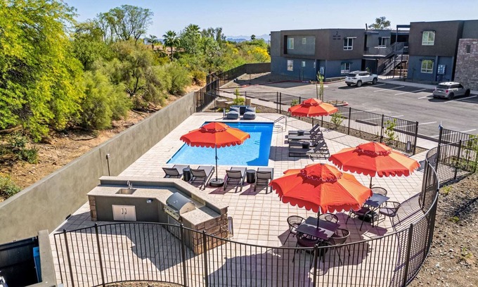 North Scottsdale Condo | Macallister 2008|Heated Pool|Close 2 Golf|BBQ|View