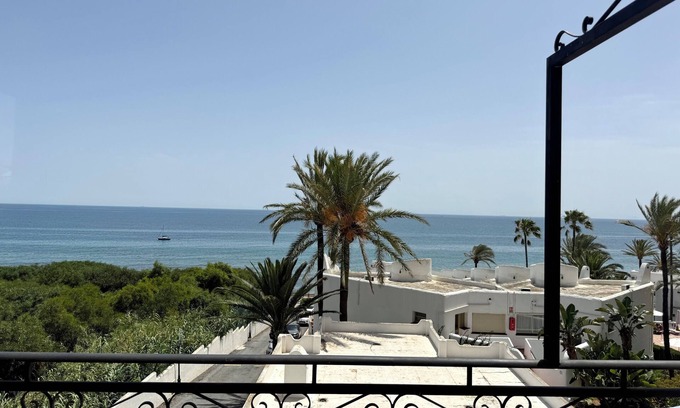 Calahonda Apartment | Macdonald Leila Playa Resort
