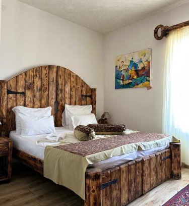Ejmiatsin Hotel | Machanents Art Hotel