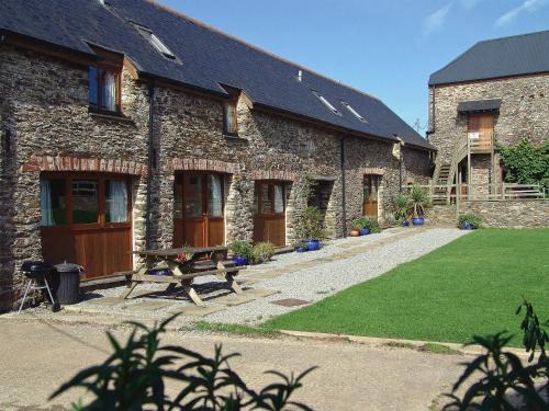 Halwell House | Mad Nelly Cottage