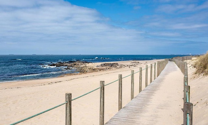 Madalena Apartment | Madalena Beach Apartment by MP