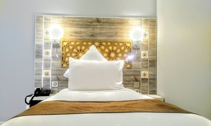 Algiers Hotel | Madaure Hotel - Chéraga