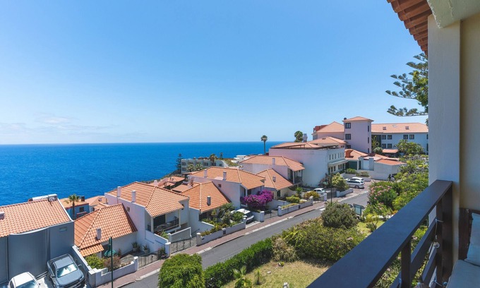 Canico Apartment | Madeira Ocean View by Atlantic Holiday