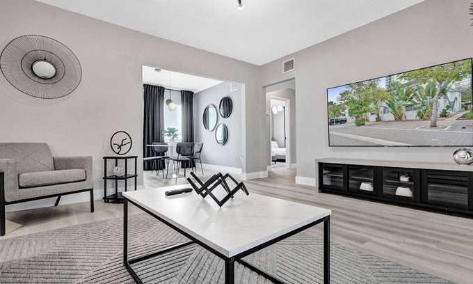 West Avenue Apartment | Madison Suite 2 BD/2BA Miami Beach Lincoln Casa