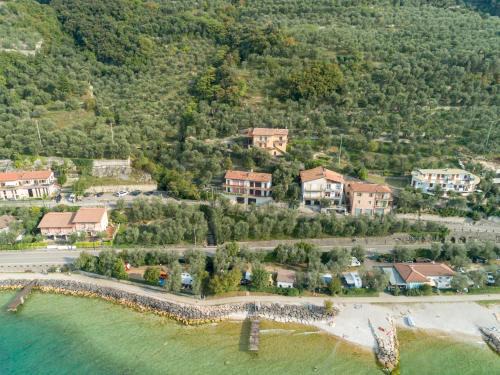 Brenzone sul Garda Apartment | Madonna Dell'Aiuto True View Olivo