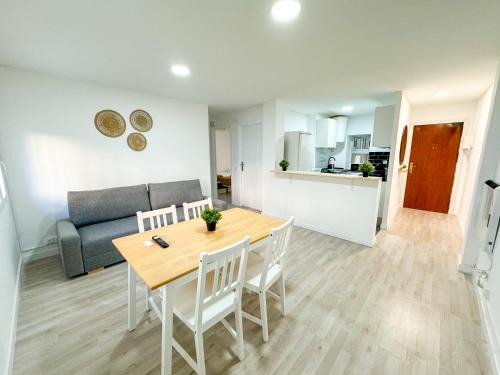Las Fuentes Apartment | Madrina del Pilar - Turistea