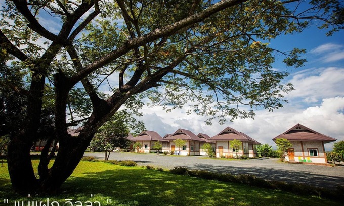 Mae Faek Mai Hotel | Mae Faek Villas