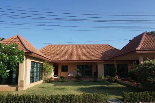 Kram Villa | Mae Phim Villa BR64 by Sun4U