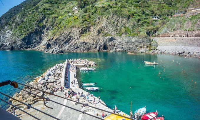 Vernazza Apartment | Maemuna Sea View Apartment