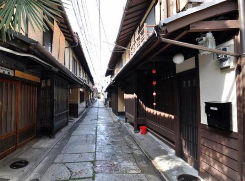 Karasuma House | Maeniiya Machiya Inn