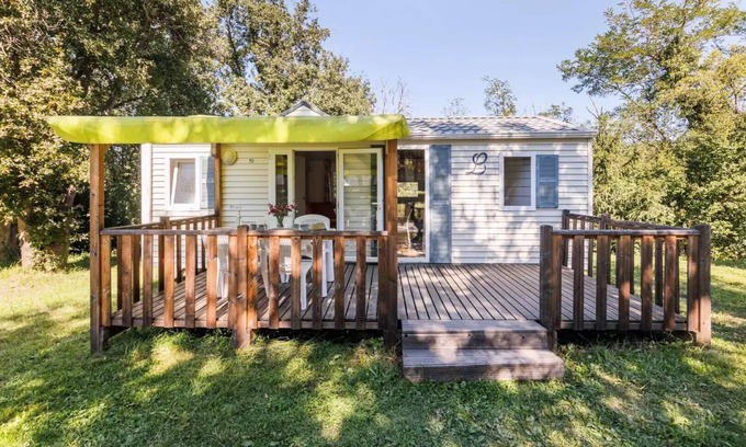 Chatel-Guyon House | Maeva Respire campsite in La Croze * - 3 Room Relaxation Mobile Home 4 People + TV