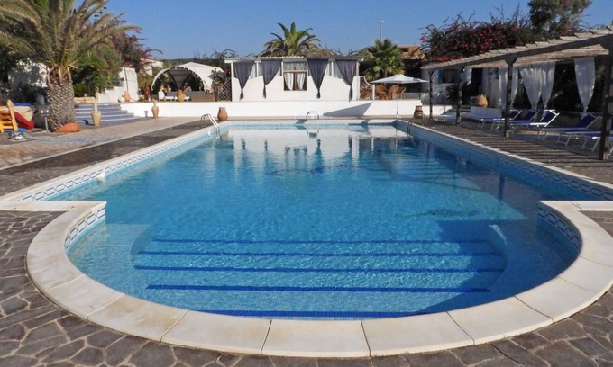 Marina di Modica House | Maganuco Beach House Seafront. Private Pool.