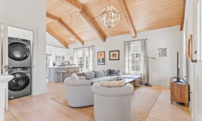 Uptown Historic District Apartment | Magazine Street Retreat: Exclusive 3BR, 2BA Haven with Balconies and Local Allure