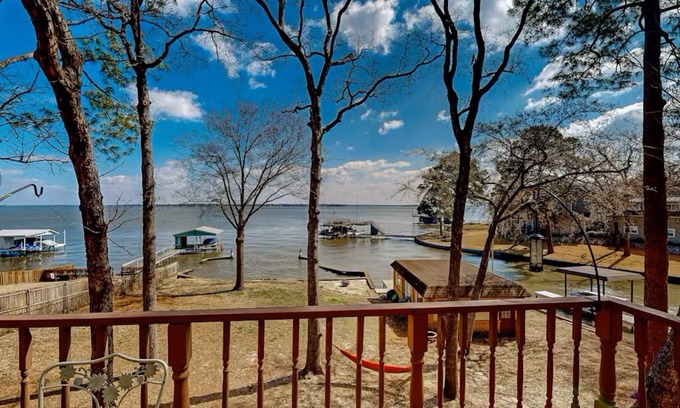 Tool Other | Magical Castle Retreat with lake access, private boat launch, sleeps up to 18!