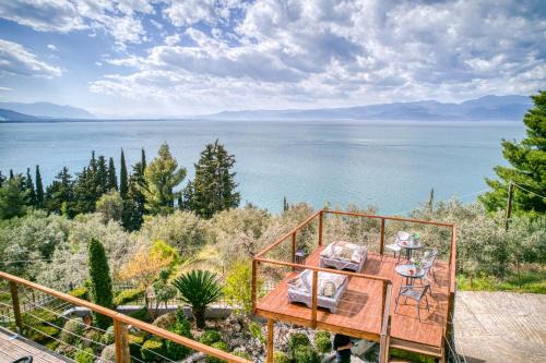 Kamena Vourla Apartment | Magical View Studios 2 Asproneri, Kamena Vourla