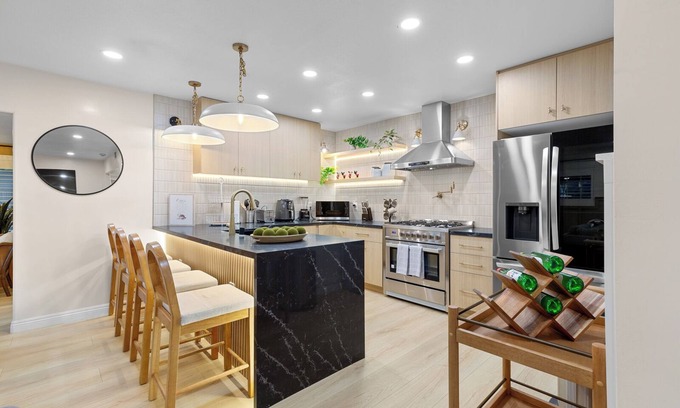Sherwood Forest and Thistle Development Villa | Magical Villa - 10 BEDS near Disneyland and SoCal Gems