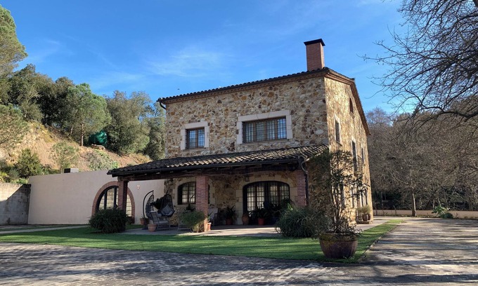 Urbanizacion Tordera Parc Villa | Magnificent Family Villa With Pool 8 km from the Beach