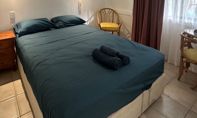 Nelly Bay Apartment | Magnetic Island Resort Studio - Relax, sun, swim, fish, beach and lovely gardens