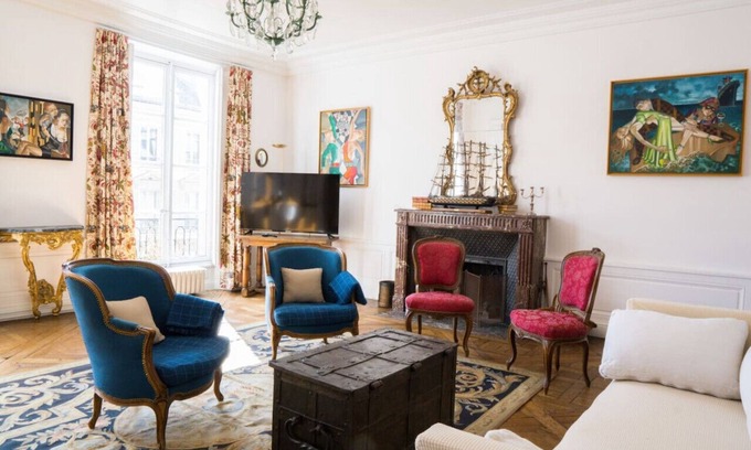 Saint-Louis Apartment | Magnificent apartment in the heart of Versailles