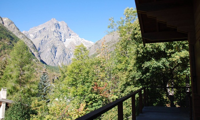 Vallouise-Pelvoux Ski Chalet | Magnificent chalet overlooking the Pelvoux - JB