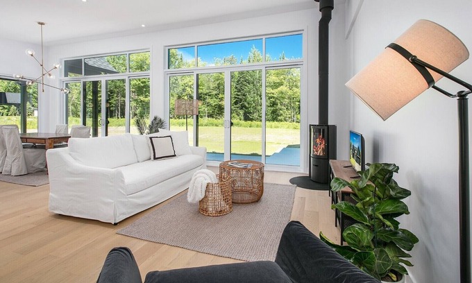 Lac-Brome House | Magnificent contemporary residence in Lac Brome